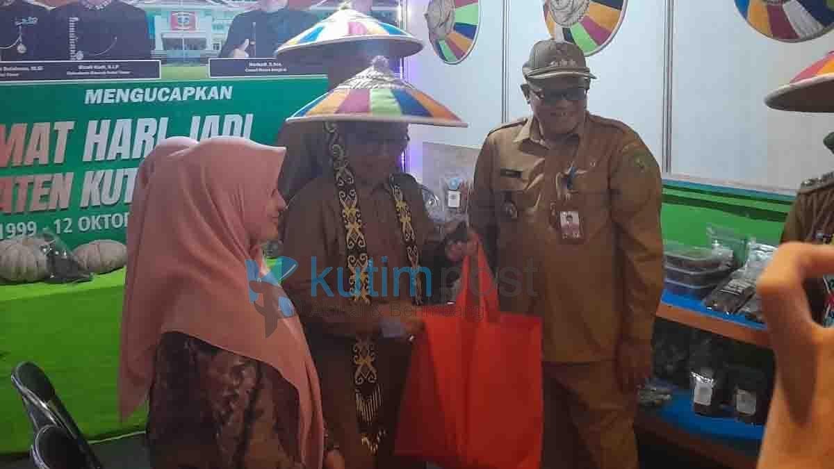 Kutim Expo 2023, Kecamatan Muara Bengkal Suguhkan Variasi Produk Hasil Perikanan Kutim Expo 2023, Kecamatan Muara Bengkal Suguhkan Variasi Produk Hasil Perikanan
