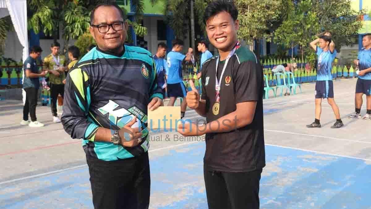 Open Turnamen Bola Tangan, Kasmidi Diharapkan Melahirkan Lebih Banyak Atlet Open Turnamen Bola Tangan, Kasmidi; Diharapkan Melahirkan Lebih Banyak Atlet