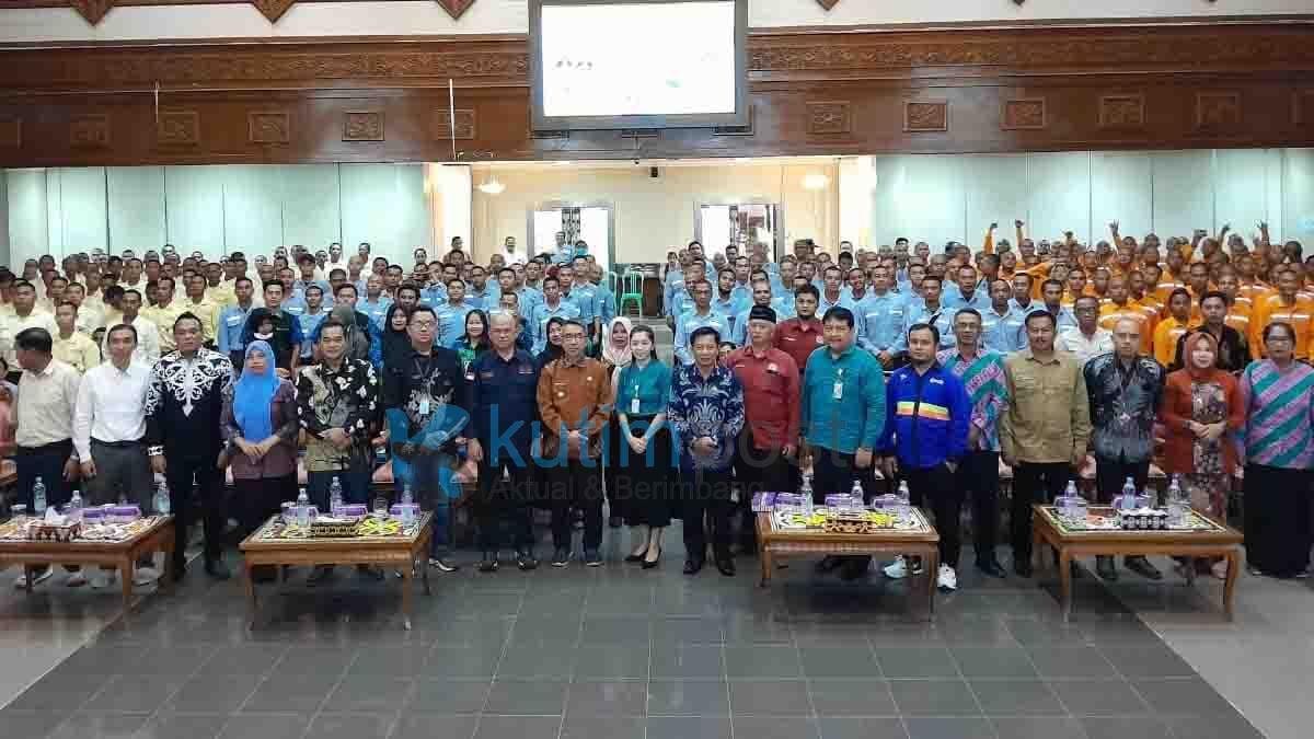 Serapan Tenaga Kerja Baru di Kutai Timur Capai 41 Ribuan Orang Serapan Tenaga Kerja Baru di Kutai Timur Capai 41 Ribuan Orang