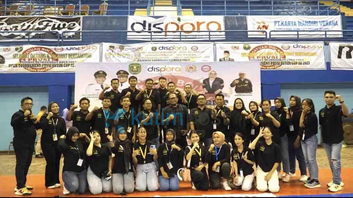 Wabup Kasmidi Bulang Resmi Tutup Gelaran Open Tournamen PBVSI Kutim Cup Wabup Kasmidi Bulang Resmi Tutup Gelaran Open Tournamen PBVSI Kutim Cup