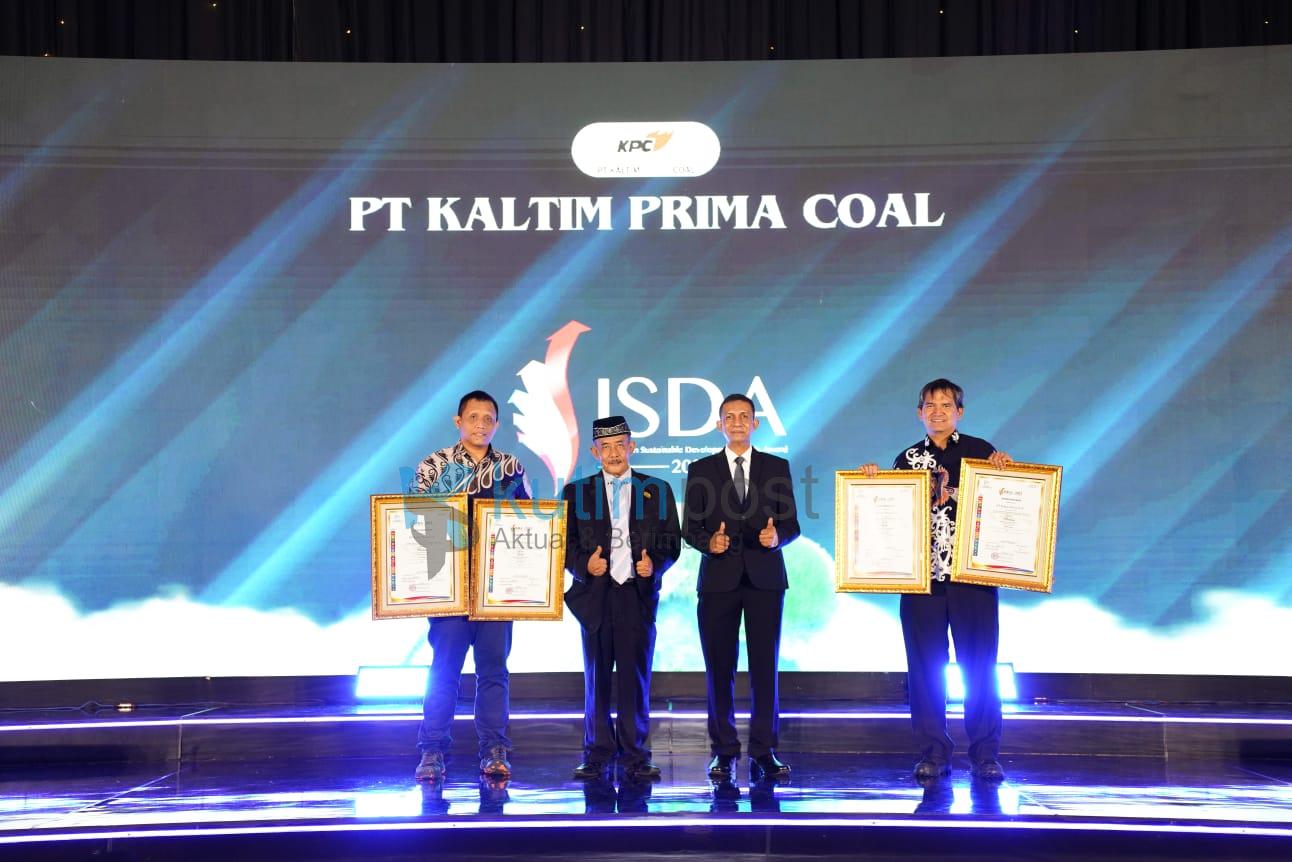 870978a0-9ca5-406d-8b83-3f5b4e170c46