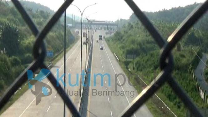 terpopuler-otomotif-waspada-batu-di-jalan-tol-neta-bikin-mobil-listrik-di-indonesia_a501ead.jpg