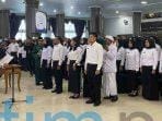 Serahkan SK Kepada 1 Serahkan SK Kepada 1.017 PPPK, Bupati Kutim Ajak Untuk Tekun Mengabdi Kepada Daerah