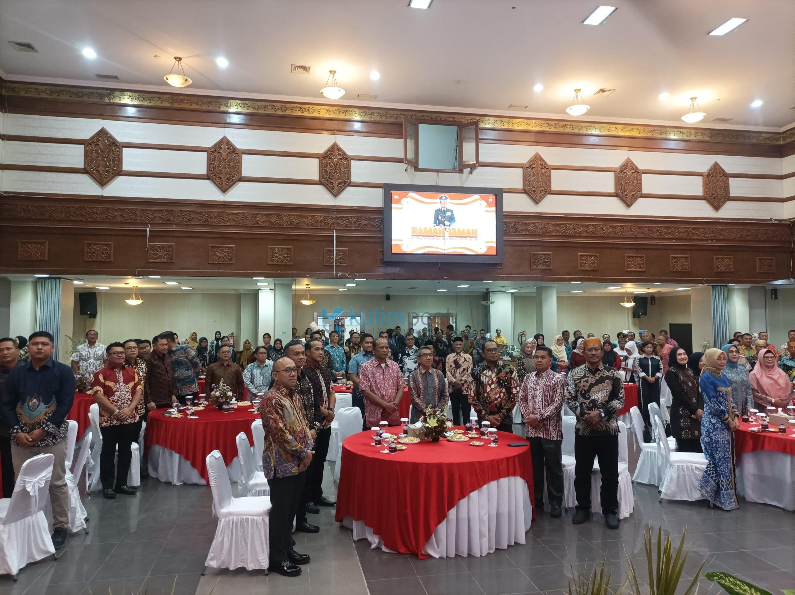 921b5a47-4bd4-493a-90d6-6e26cc84a300