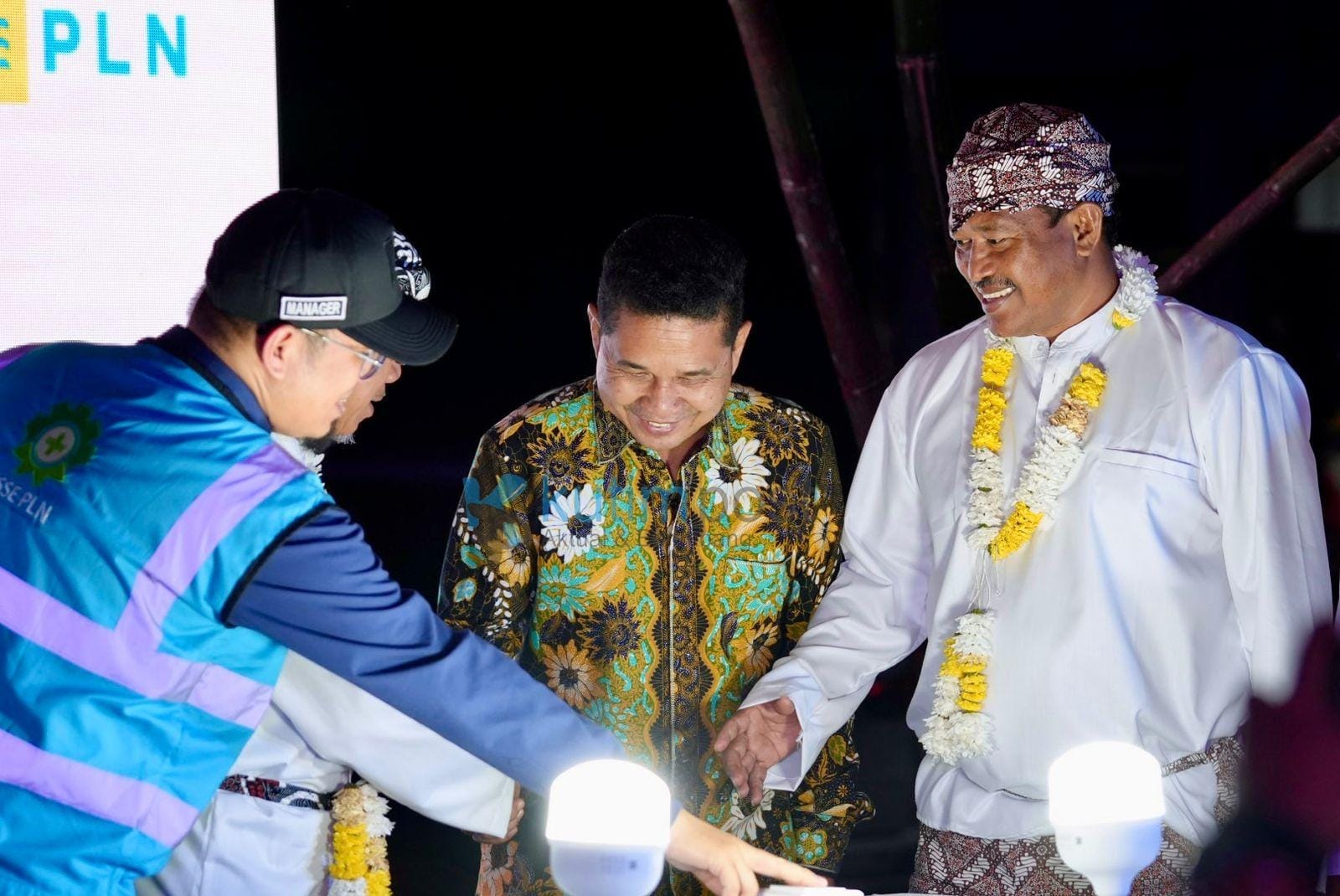 fd66f7f3-e4a9-4c33-a239-fdf3f24af3fc