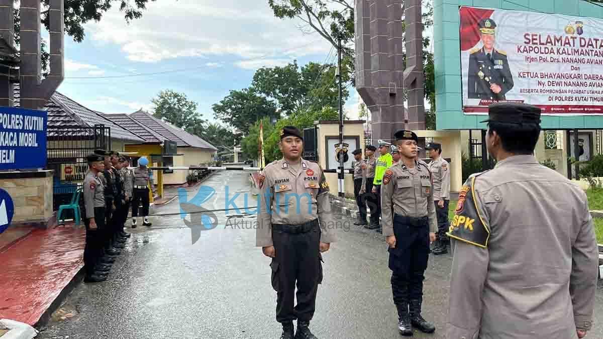 Anggota Polres Kutim Serah Terima Tugas Piket Jaga Mako 1X24 Jam Anggota Polres Kutim Serah Terima Tugas Piket Jaga Mako 1X24 Jam