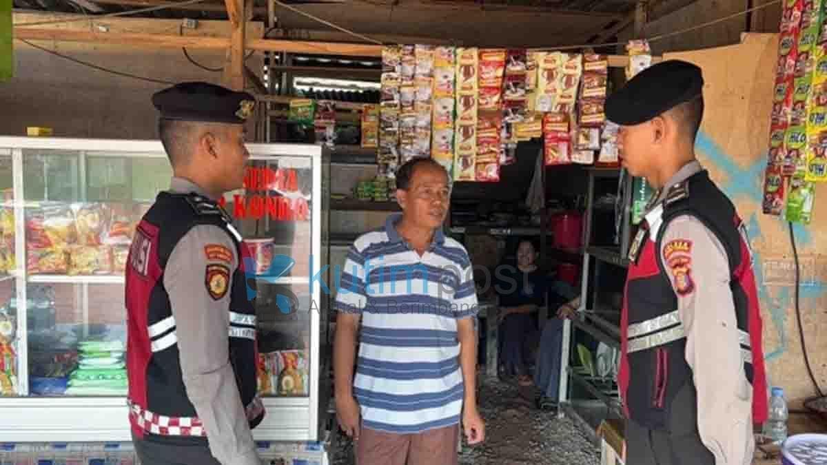 Personel Sat Samapta Polres Kutim Cek Ketersediaan Bahan Pokok