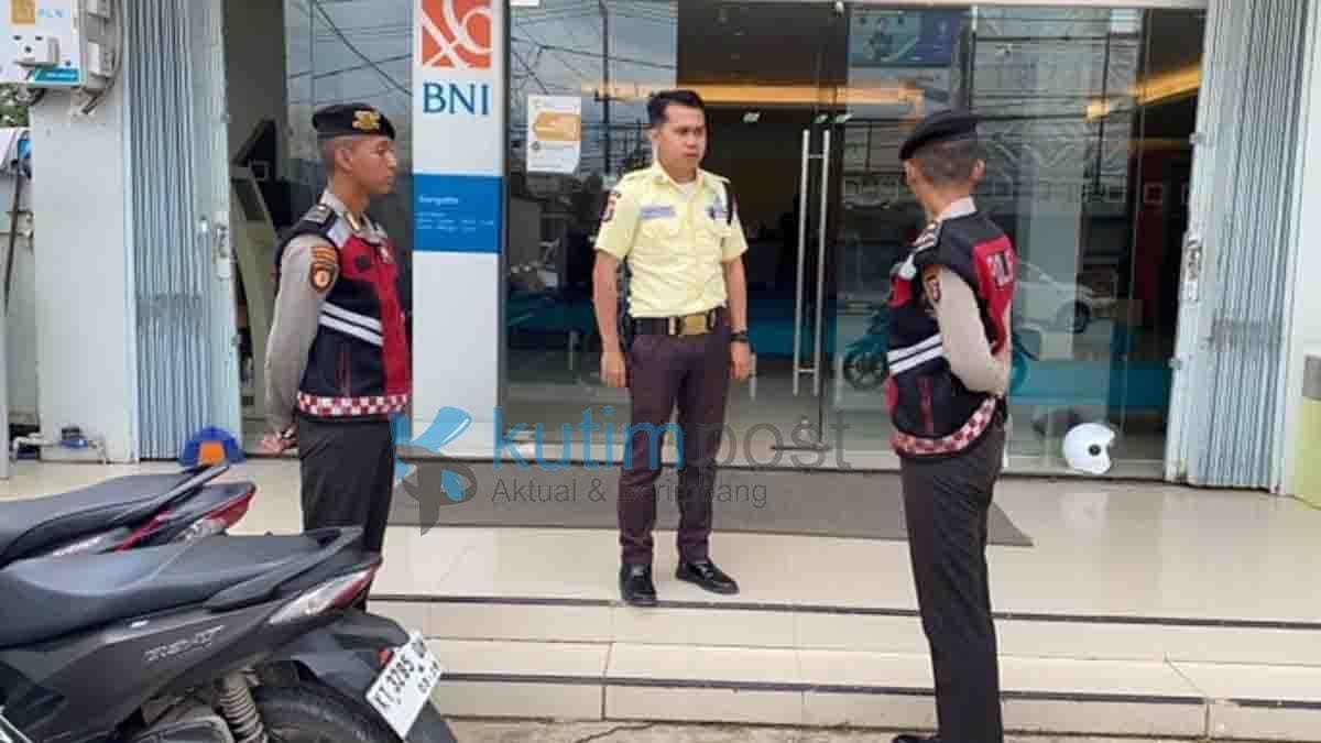 Samapta Polres Kutai Timur Menjelang Pilkada Menurunkan Patroli Presisi Kepada Masyarakat Samapta Polres Kutai Timur Menjelang Pilkada Menurunkan Patroli Presisi Kepada Masyarakat