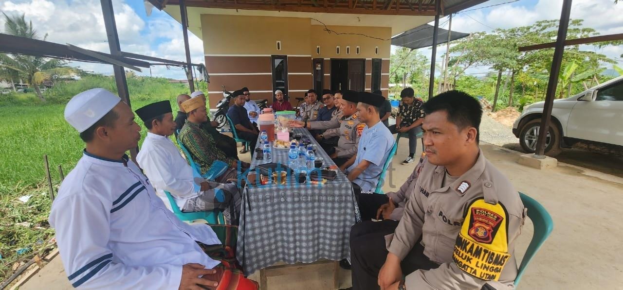 Silaturahmi Kapolsek Sangatta Utara dengan PCNU Kabupaten Kutai Timur Silaturahmi Kapolsek Sangatta Utara dengan PCNU Kabupaten Kutai Timur