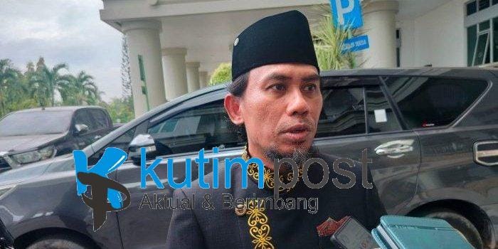 20241127_Hari-Guru-Nasional-di-DPRD-Kutim-2024