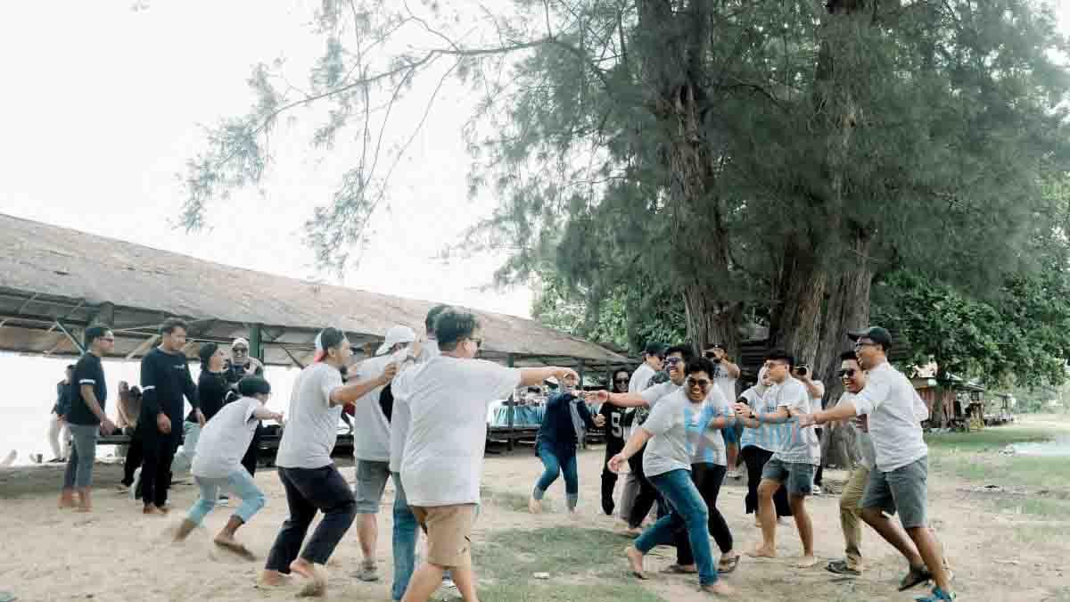 Refleksi Kebahagiaan Keluarga Besar AJKT