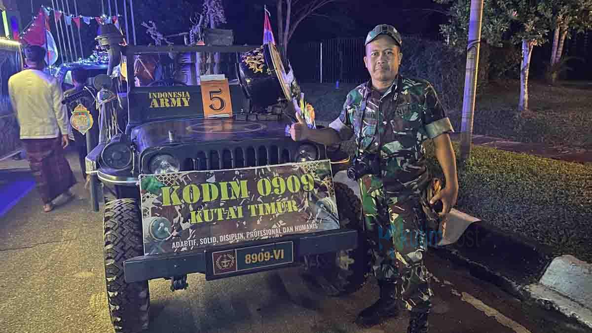 Kodim 0909 Kutai Timur Ikut Meriahkan Malam Pawai Takbiran Idul Fitri 2025