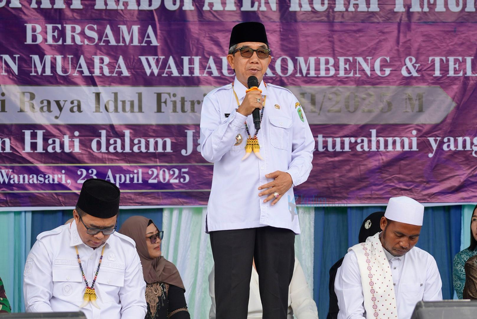 Bupati dan Wabup Kutim Gelar Halalbihalal di Muara Wahau, Tegaskan Komitmen terhadap Dunia Pendidikan Bupati dan Wabup Kutim Gelar Halalbihalal di Muara Wahau, Tegaskan Komitmen terhadap Dunia Pendidikan