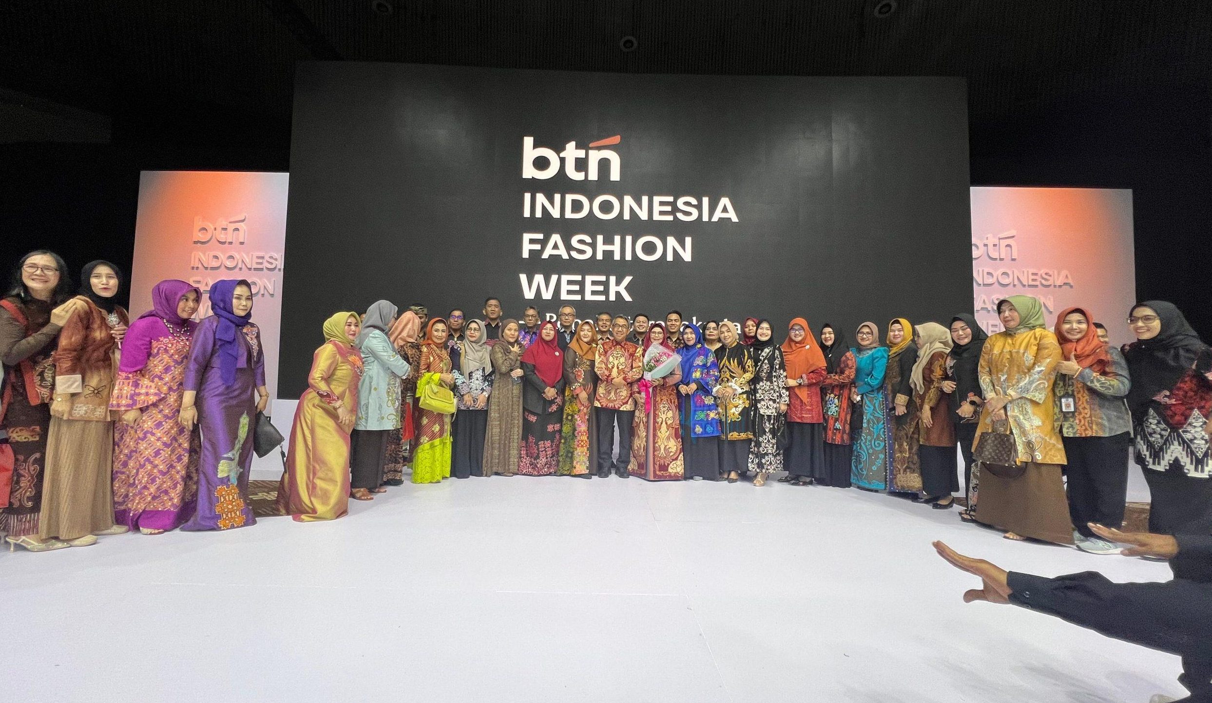 Batik Wakaroros Kutim Batik Wakaroros Kutim