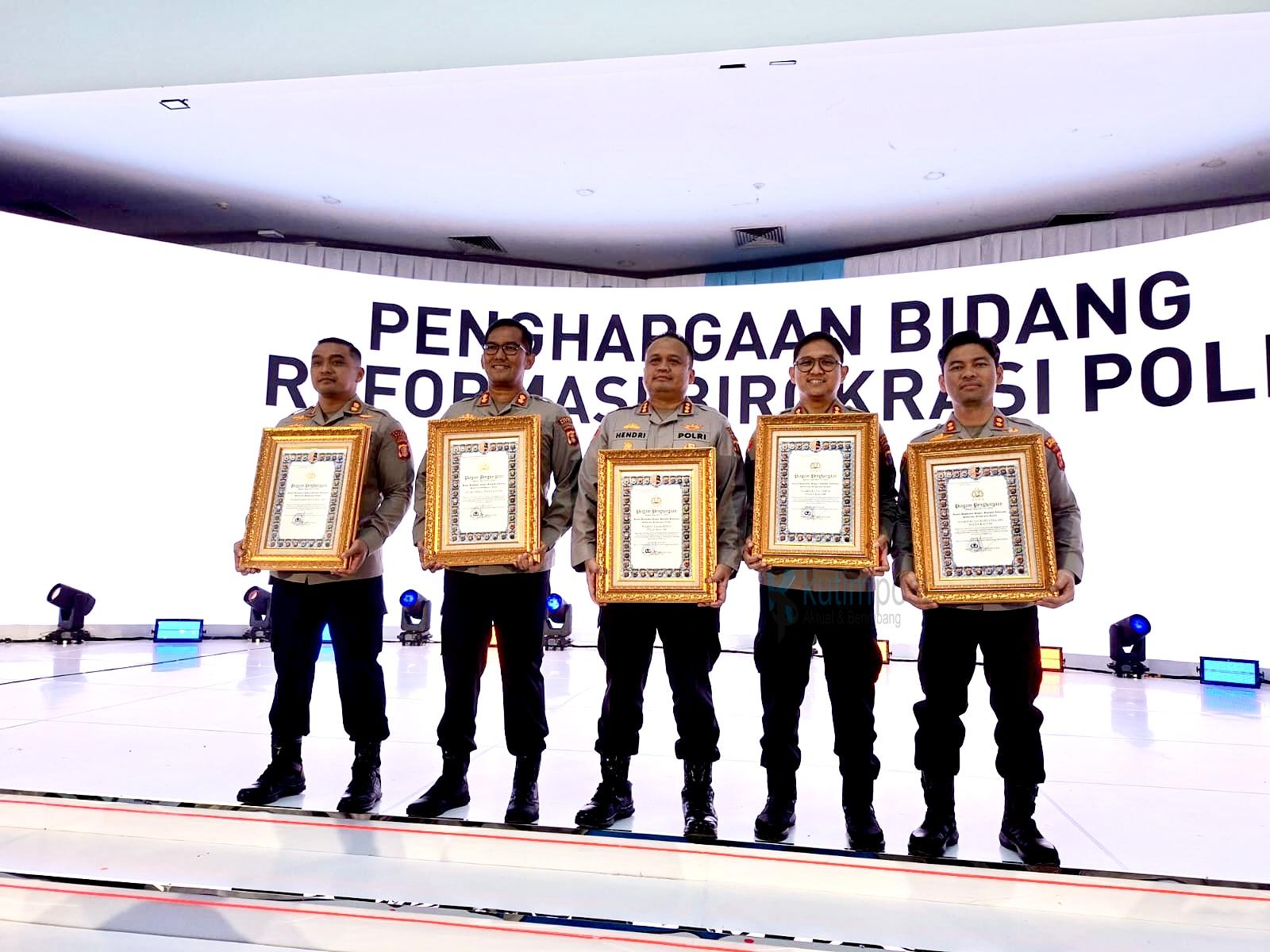 35aebbb0-96c0-42ac-9bb1-5be560de7c4a