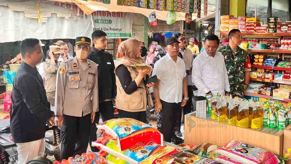 Jelang Idul Adha 2025 Disperdag Kutim Lakukan Sidak ke Pasar Sangatta Selatan, Pastikan Harga Sembako Stabil