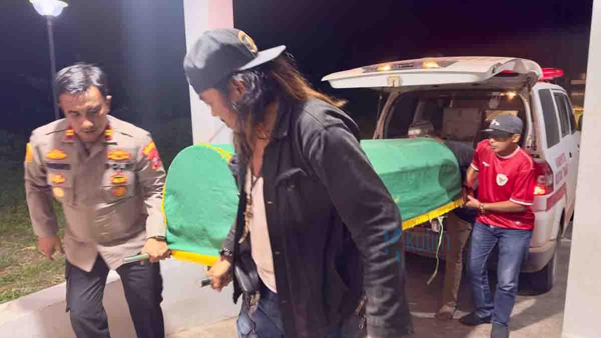 Sadis Ayah Kandung dan Ibu Tiri Siksa Anak Sampai Meninggal