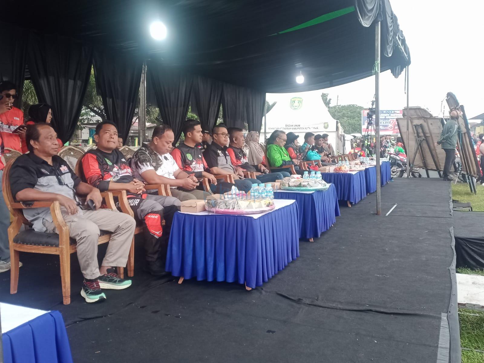 19943399-5965-44c0-9700-ceb230e773bd