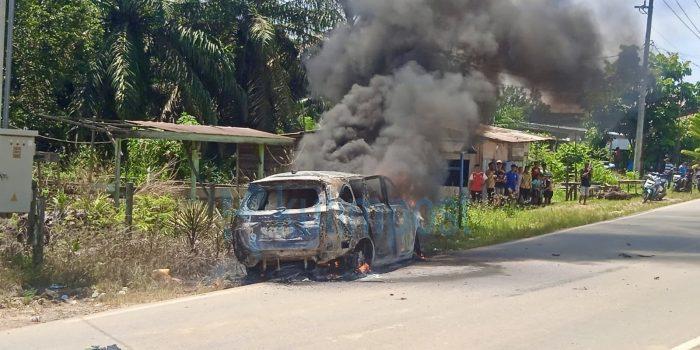 Kebakaran Mobil Xenia di Bengalon, Diduga Ledakan AC
