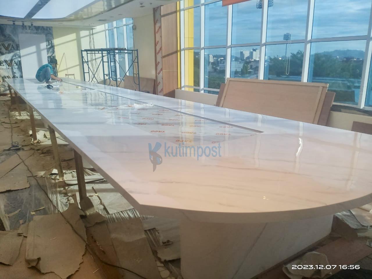 Solid Surface Countertop Kian Diburu, Ini Alasan Meja Dapur Modern Ini Jadi Favorit