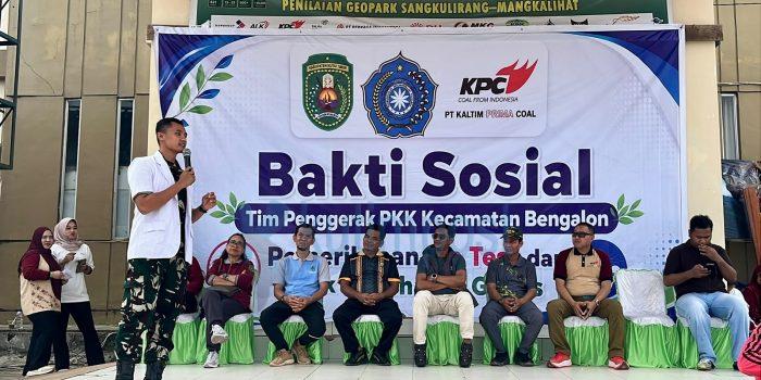 Dokter Brigif TP 32/Mangkalihat Beri Edukasi dan Layanan Kesehatan Gratis untuk Warga Bengalon