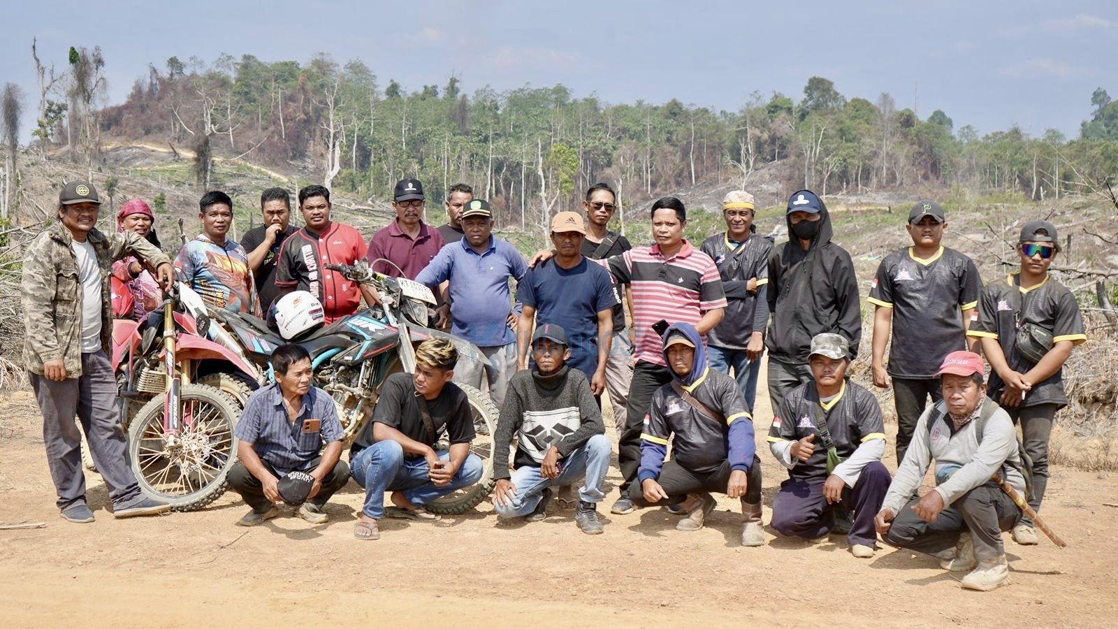 Lahan Diklaim, Pemangku Adat Dan Kelompok Tani Kutai Baik Turun Cek Lapangan Lahan Diklaim, Pemangku Adat Dan Kelompok Tani Kutai Baik Turun Cek Lapangan