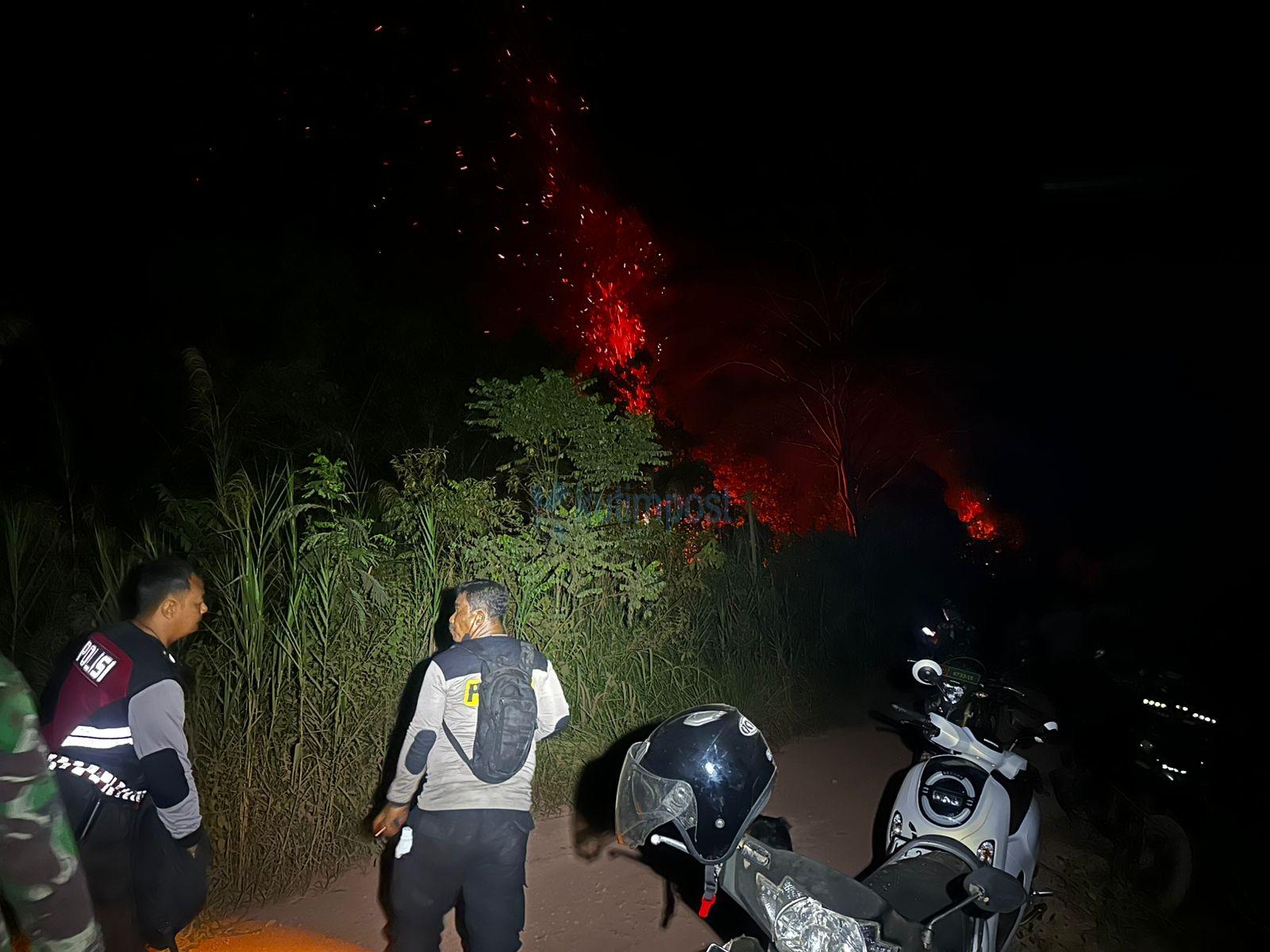 Api Karhutla Mencapai 10 Hektare, Petugas Gabungan Berjibaku Selamatkan Gardu PLN Sangatta