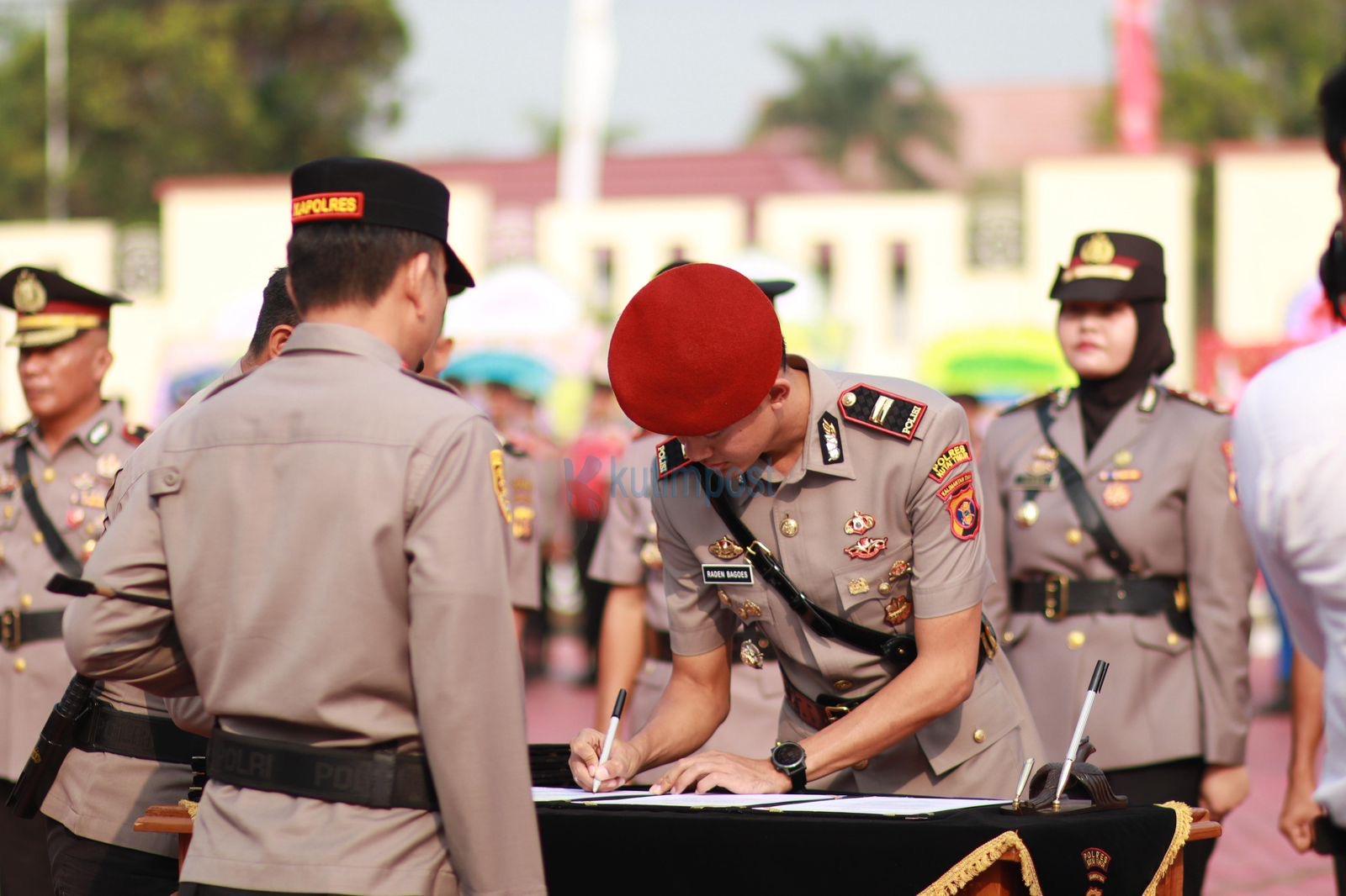 Polres Kutim Gelar Sertijab Lima Pejabat, Dua Perwira Dilantik Polres Kutim Gelar Sertijab Lima Pejabat, Dua Perwira Dilantik