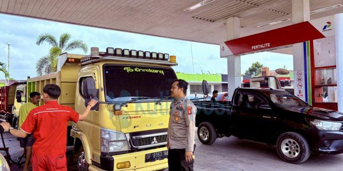 Polsek Sangatta Utara Patroli Tiga SPBU, Awasi Potensi Penyalahgunaan BBM Subsidi