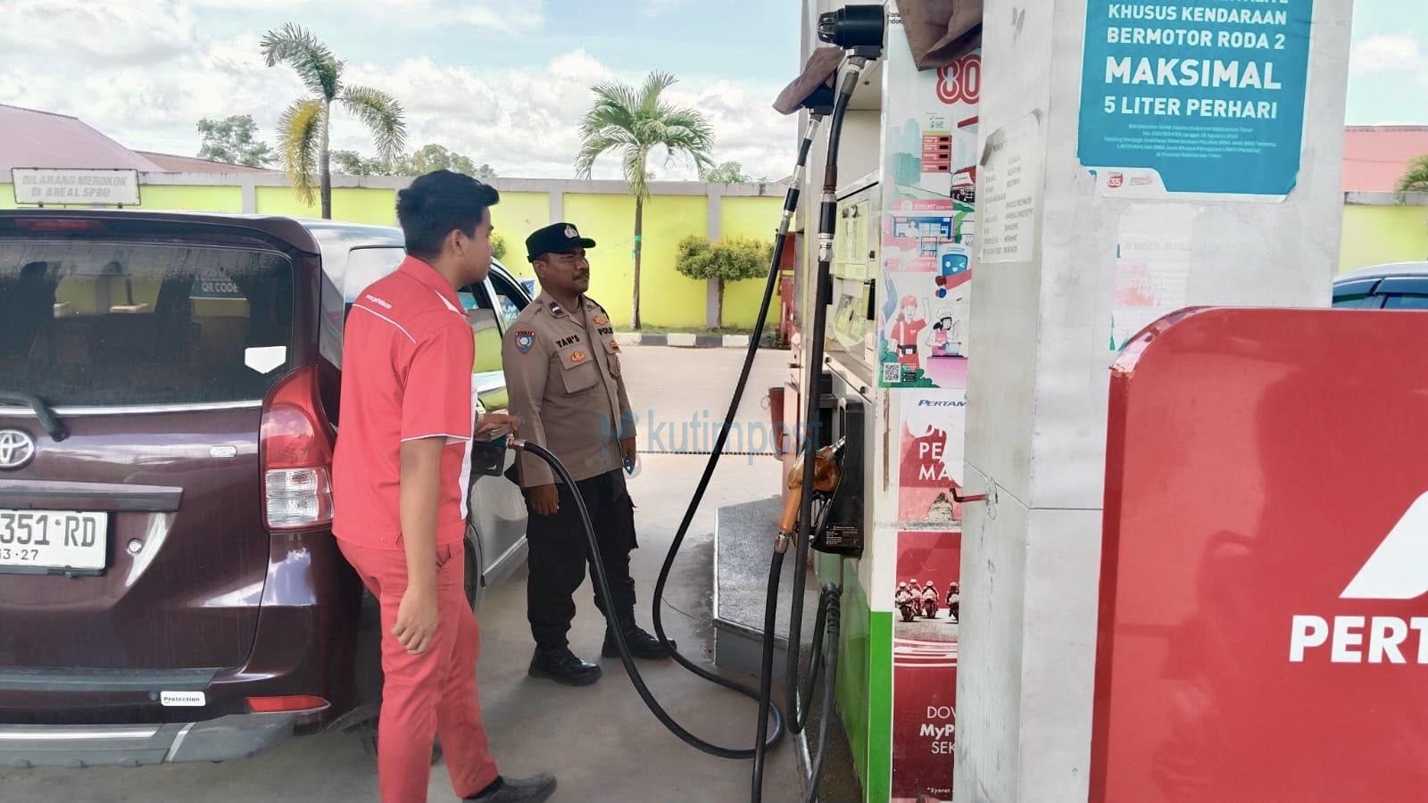Polsek Sangatta Utara Cek SPBU, Waspadai Pengetap BBM Polsek Sangatta Utara Cek SPBU, Waspadai Pengetap BBM
