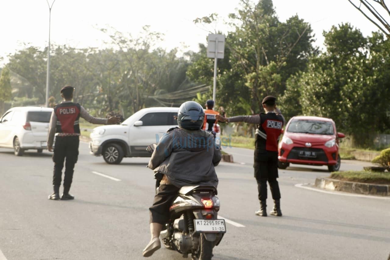 Kapolres Kutim Instruksikan Commander Wish Untuk Perkuat Pengaturan Lalu Lintas Pagi