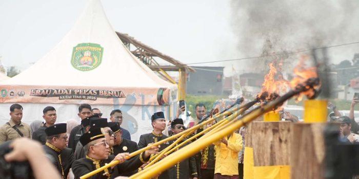 Erau Kutim 2026: Brong Api Menyala, Budaya Leluhur Tetap Terjaga