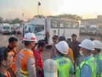 Mogok Kerja PT Bagong di Sangatta, Kapolsek Bambang Eko Kawal Aksi Buruh Mogok Kerja PT Bagong di Sangatta, Kapolsek Bambang Eko Kawal Aksi Buruh