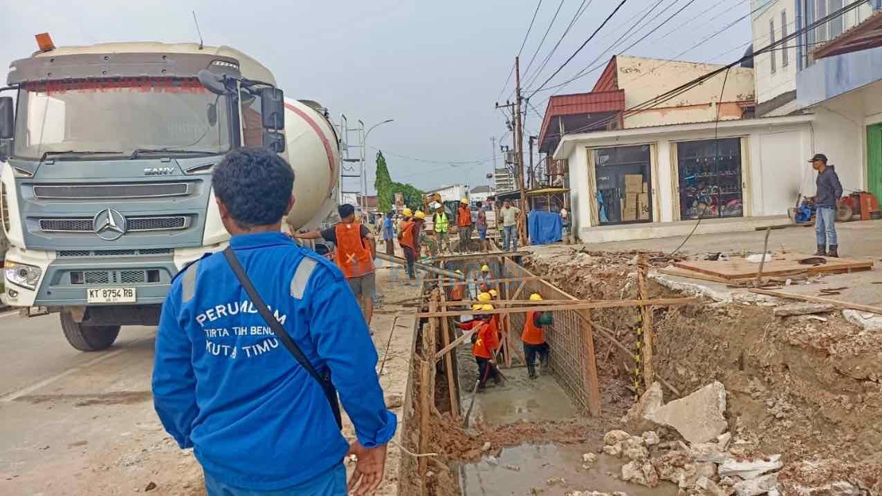 Perumdam Kutim Bentuk Tim Amankan Jaringan Pipa Proyek Drainase Perumdam Kutim Bentuk Tim Amankan Jaringan Pipa Proyek Drainase