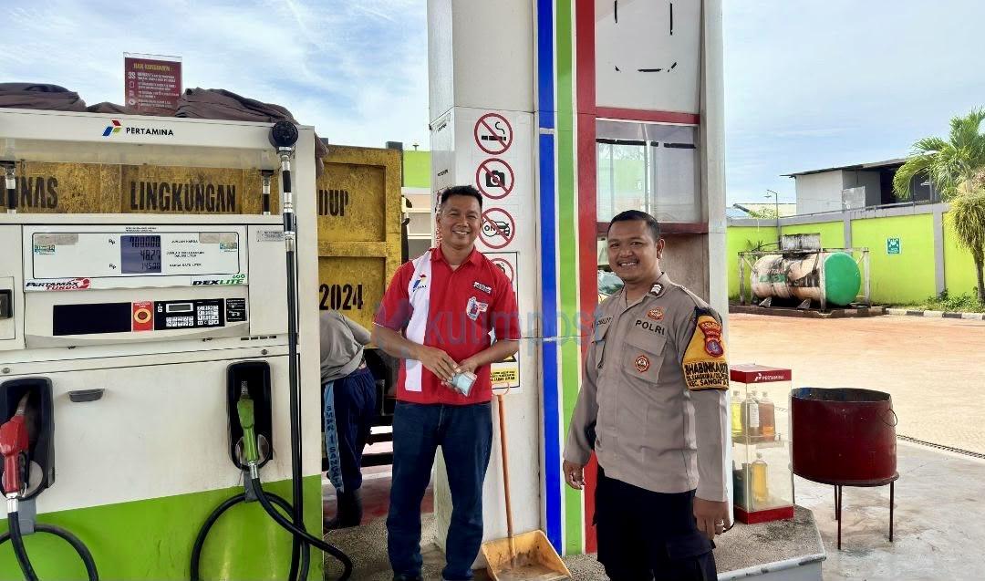 Polsek Sangatta Cek SPBU, Waspadai Antrean Pertalite Polsek Sangatta Cek SPBU, Waspadai Antrean Pertalite